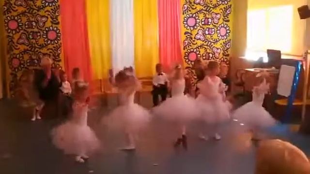 Маленькие лебеди - мимимишечки