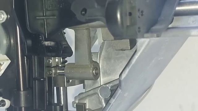 Не фиксируется игла в швейной машине Husqvarna