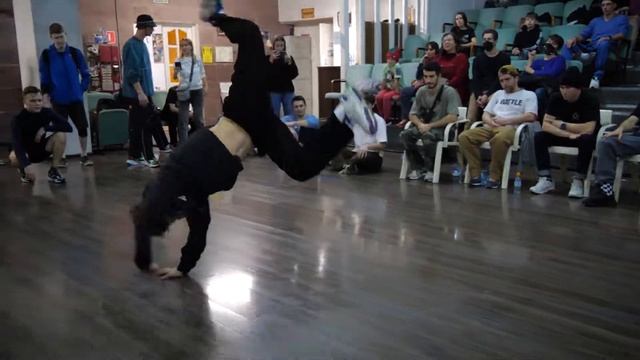 Powermove Bboy DNK Vs Яркий - 