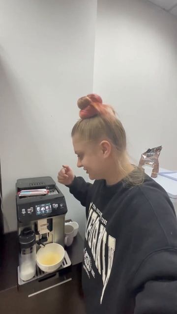 Кофемашина для богатеев🤣 #funny #comedy #funnyvideos #vanlife