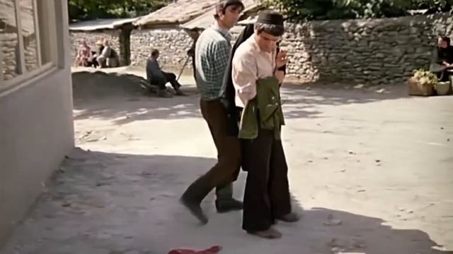 HD «Девушка со швейной машинкой» комедийный фильм 1980 «?