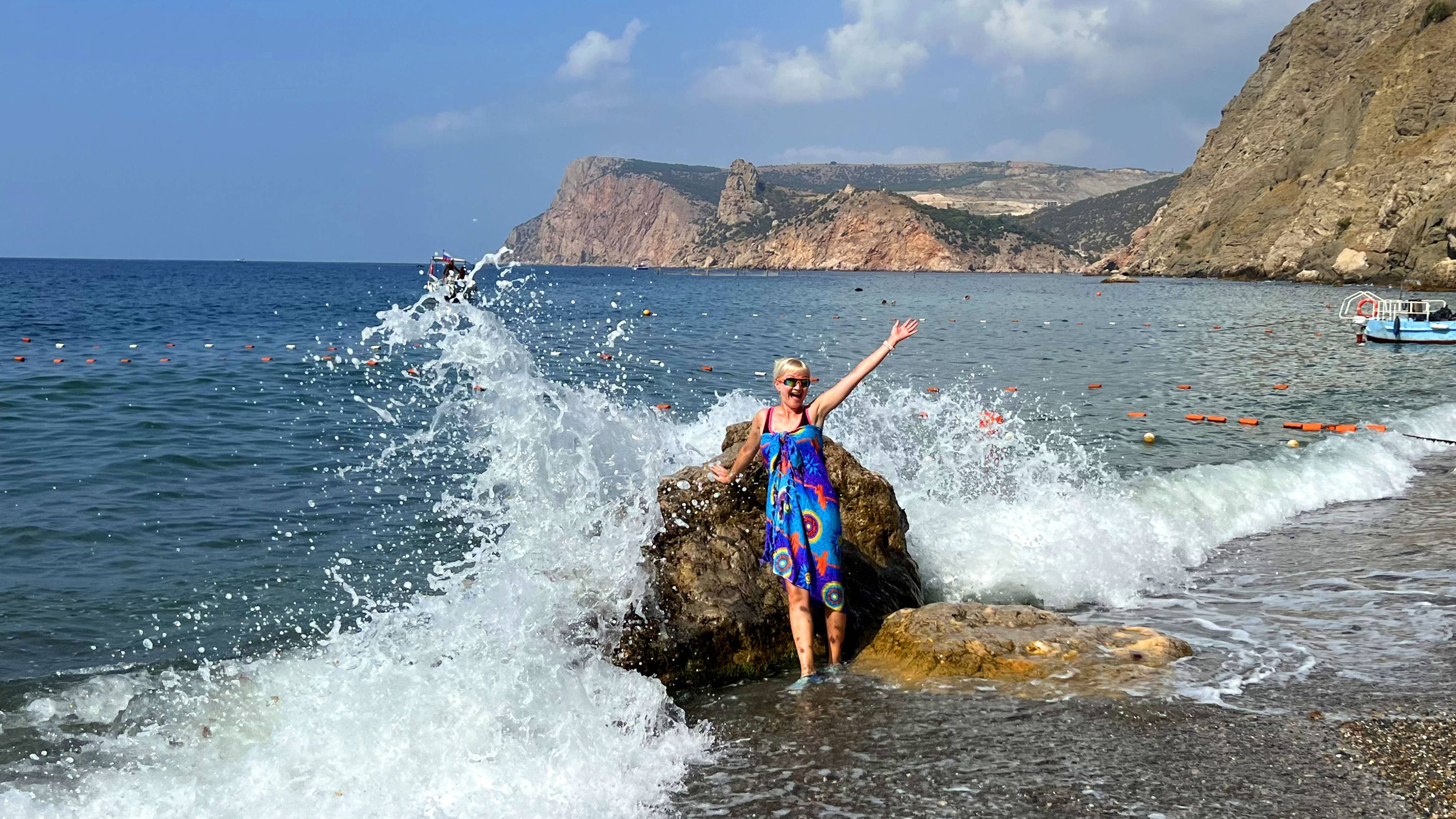 Балаклава: Пляж Серебряный или Ближний - прекрасный отдых.