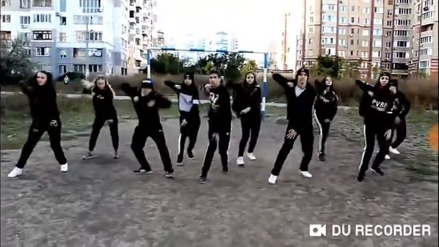 Современные танцы под нарезку песен