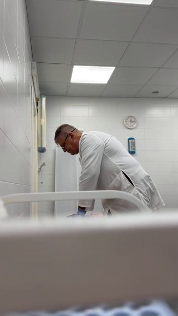 Травматолог-ортопед в работе 2/3(видео) #shortsvideo #травмат?