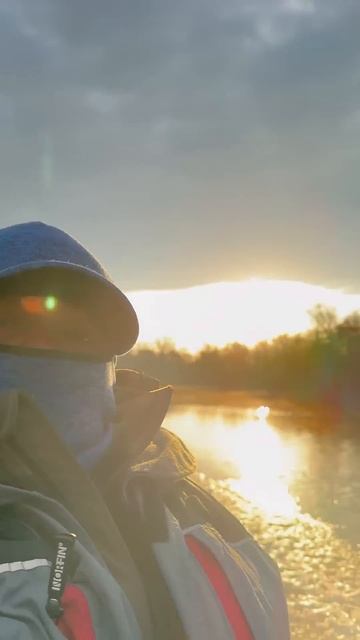 Ребята скоро осталось совсем немного #лодка #отдых #ры?