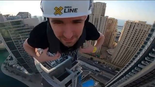 Новогодний экстрим от Даниила Глейхенгауза! С новогодним приветом из Дубая.