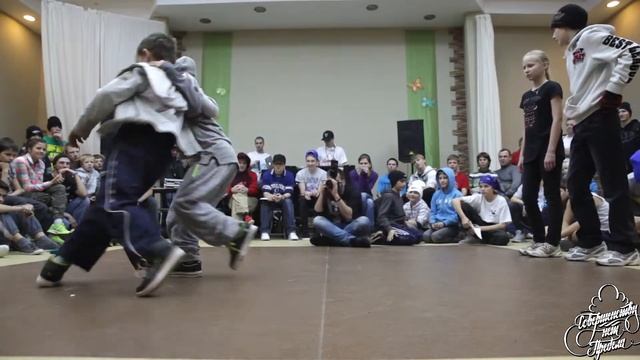 Skittles Vs Bboys  2х2 до 2-х лет опыта СОВЕРШЕНСТВУ НЕТ ПРЕДЕЛА Осень 2013