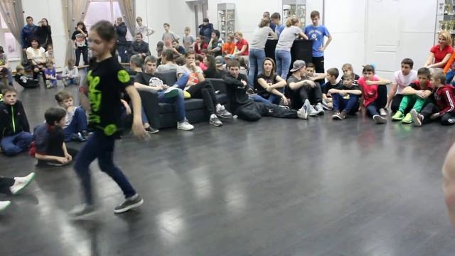 АРСИЛЬВЕР Vs ЮЛА | COMIX ZONE BATTLE 2015 | KIDS