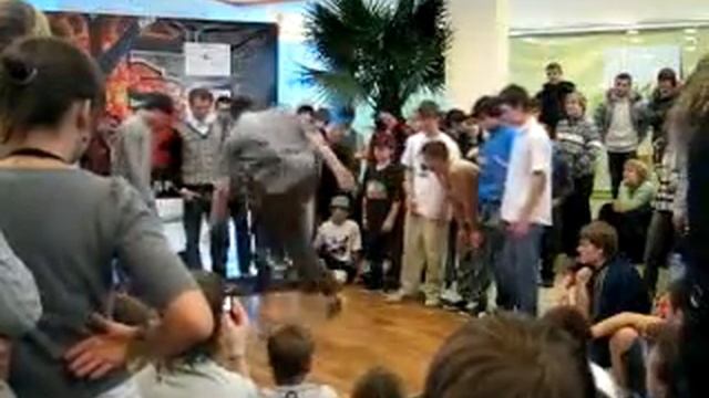 Ee52d851cef6f86647c4a2d888423c4f