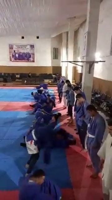 27a340675da0ece890fb3a609e618219