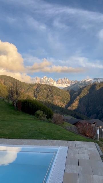 0e5a392968f7a2926cd17f9b1b4e562a