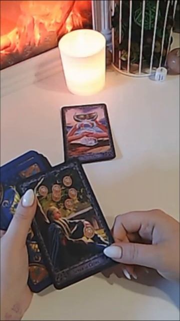 ЕСТЬ ЛИ ТАЙНЫЙ ПОКЛОННИК? ОНЛАЙН ГАДАНИЕ ТАРО #shorts