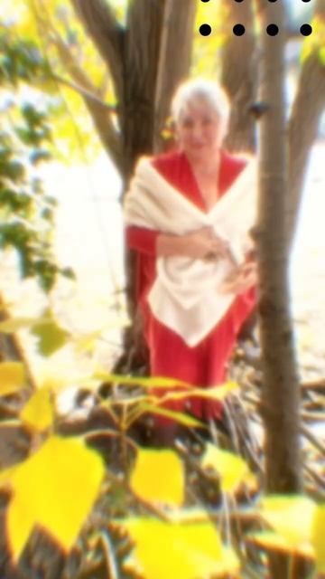 Шью. Украшаю. Снимаю. Монтирую. САМА #лето2024 #мода #брен?