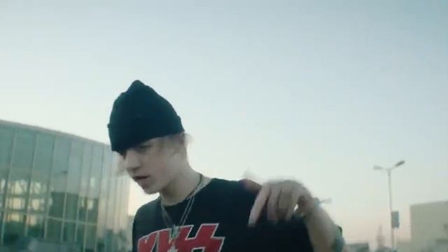 У фараона проблемы с голосовыми связками вот это голос