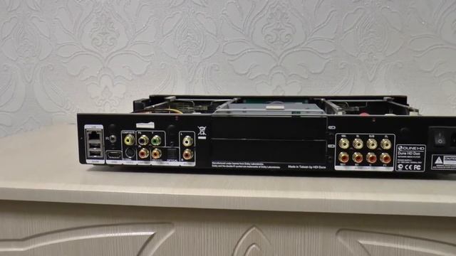 Dune HD Duo - cетевой медиаплеер с двумя отсеками для HDD .