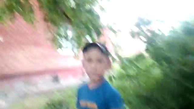 Пацан танцует как балерина