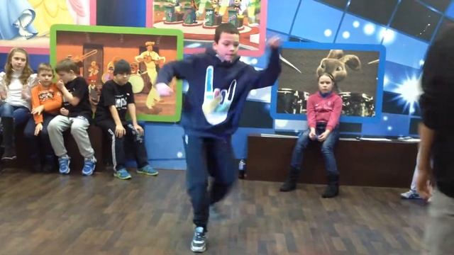 Forum Dance Fest Final Day - Final Battle - Третьяченко Денис VS Кошель Влад (2nd Round)
