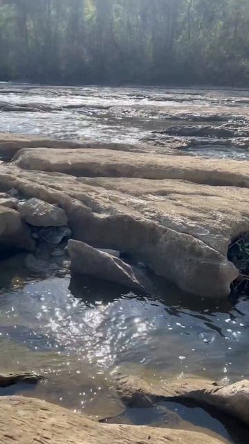 1 октября, дочь купается в Белореченском каньоне. #каньон #краснодарскийкрай #краснодарский_край