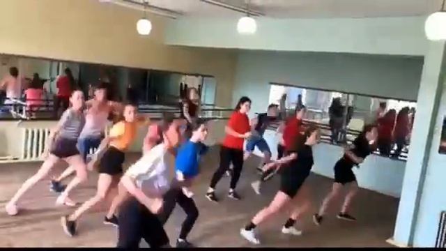 Группа танцей младшая средняя старшая в Мелиоративном