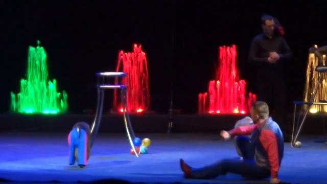 Пони в цирке