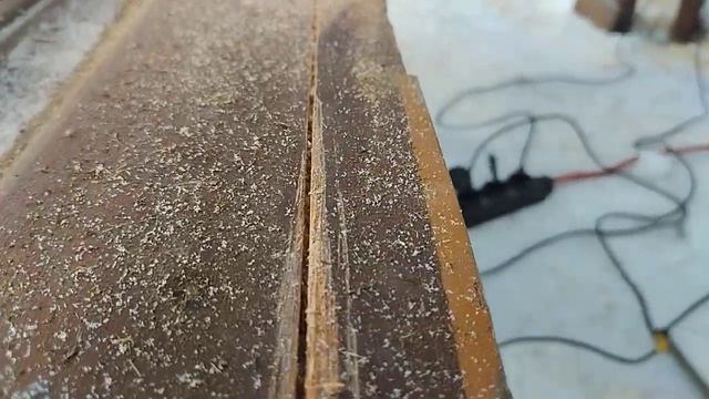 Смотри, как делать ровный пропил лобзиком!