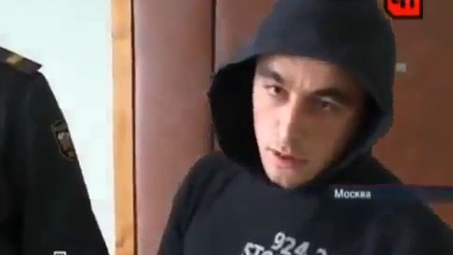 вырубил двух ментов для прикола