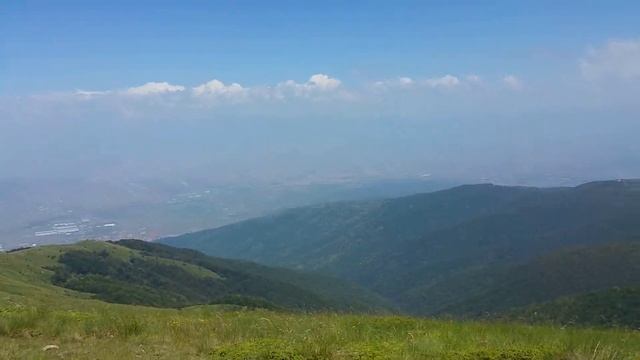 Гледка от връх Конгур