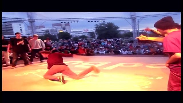 с особой харизмой.