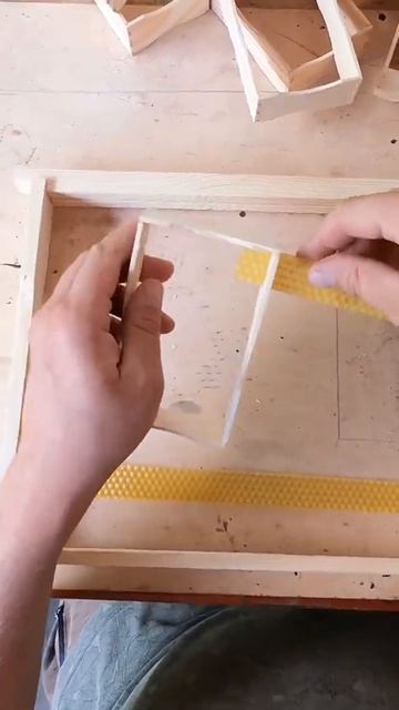 Рамки для сотового мёда #соты #пчелы #shorts #пасека