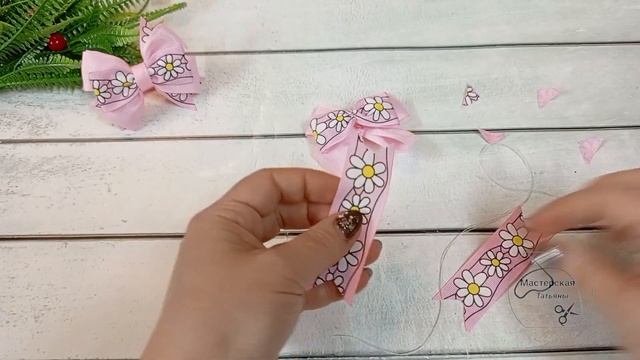 МК. Небольшие бантики на повседневку из узкой репсовой ленты.
