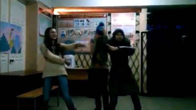 девки зажгли:DDDD