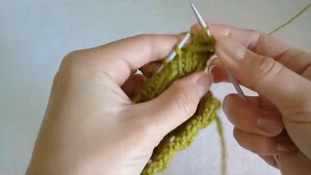 Простой узор из вытянутых петель.