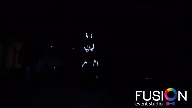 Пиксельное шоу от студии FUSION