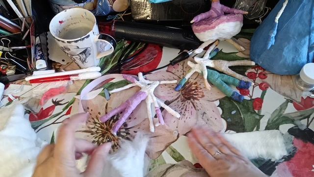 Основа игрушки ,скелет ,колготки и валенки