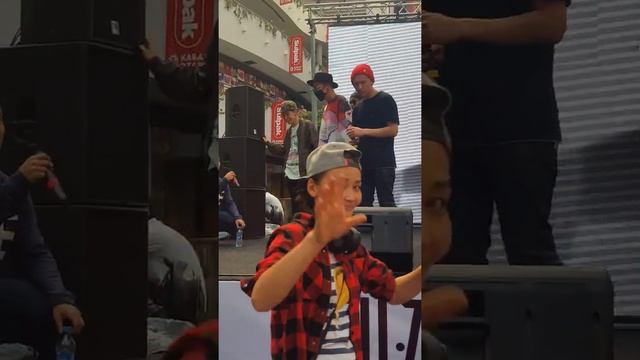 😀ТРЦ Хан Шатыр  ( презентация клипа Қайтадан # репетиция)