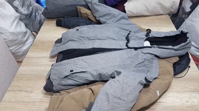 Куртки 2 сорт Зима. Секонд хенд Оптом. Польща. 29.3 кг