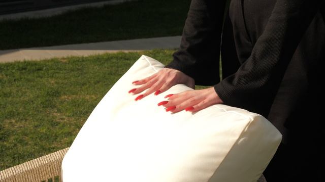 ОБЕДЕННЫЙ КОМПЛЕКТ MICHELLE ИЗ АКАЦИИ 4K Y