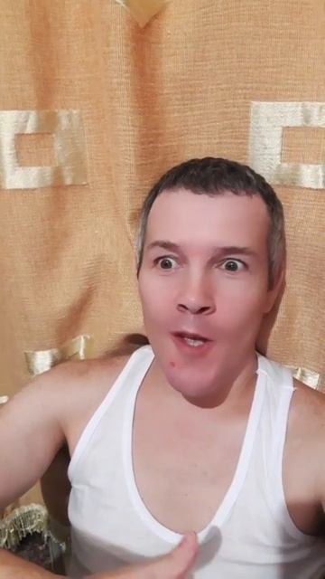 Она мне на лицо хотела наср@ть! :)))