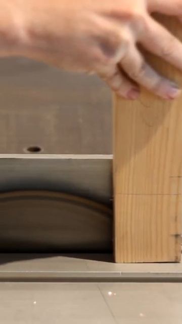 как сделать проушку и шип на циркулярке #shorts