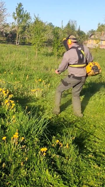 Леска 2.4 мм против одуванов 🔥🔥🔥#lawncare