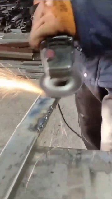 Нащельник на ворота #мастер #сварка #ворота