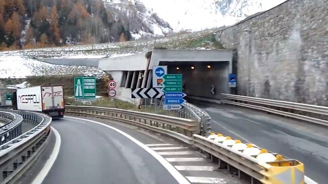 Дорога с Монблана со стороны Италии.