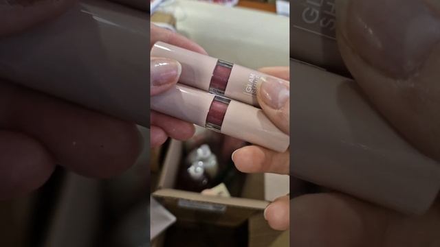 Наборы в качестве подарков, колготки,  водолазки, сыво?