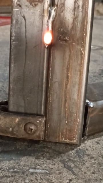 красивый сварочный шов полуавтоматом 🔥🔥🔥🙀🙀🤣🤣?
