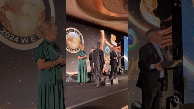 Благодарность от всей команды! На сцене Топ Лидеры мир