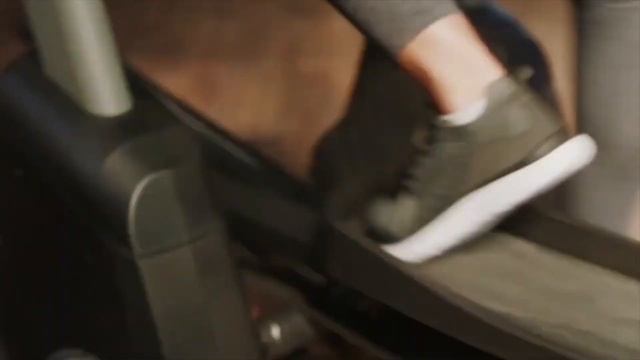 Тренажер NordicTrack FreeStrider FS14i. Ваш особистий тренажерний з