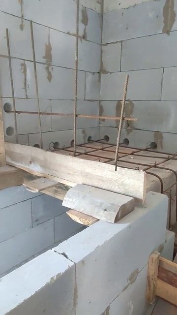 МОНОЛИТНАЯ ЛЕСТНИЦА НА ВТОРОЙ ЭТАЖ СБОРКА АПАЛУБКИ АР