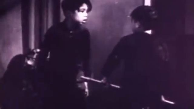 Bruce Lee стиль кунг-фу, снялся в фильмах - Марлоу