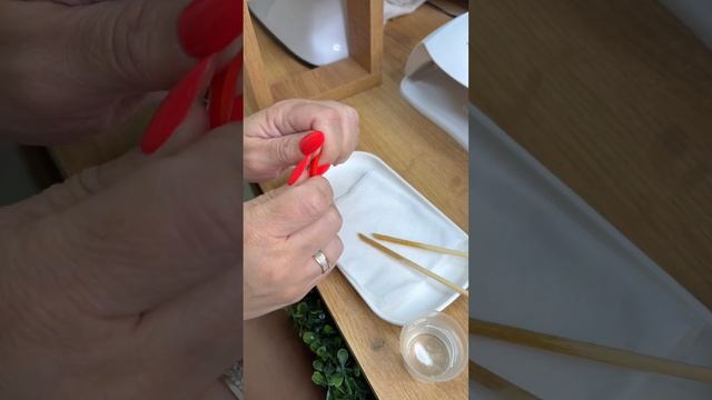 Почему нужно надевать перчатки?🤔#nailmaster #маникюр #эксперимент #ногти #мастерманикюра