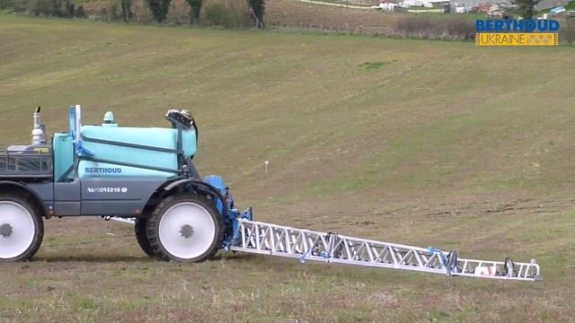 Демонстрація підтримання висоти 40 см системою Active Roll ?